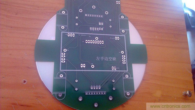 牛人力作！PCB版藍(lán)牙智能小車DIY