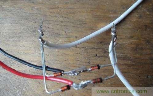 創(chuàng)意DIY！迷你風(fēng)力發(fā)電機(jī)！