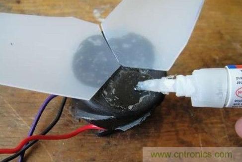 創(chuàng)意DIY！迷你風(fēng)力發(fā)電機(jī)！
