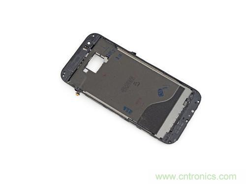 牛人強拆！新HTC One(M8)真機精密做工難修理