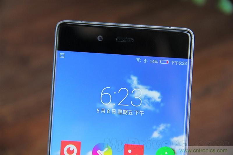 無邊框的 nubia Z9 ，一款既有驚喜，又有驚艷的智能手機