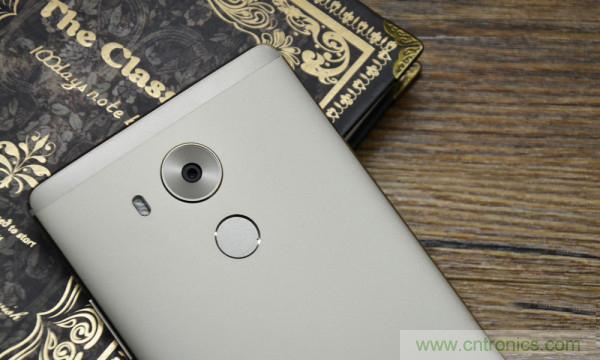 新旗艦Mate 8全評測：橫空出世！能否延續(xù)一機(jī)難求？