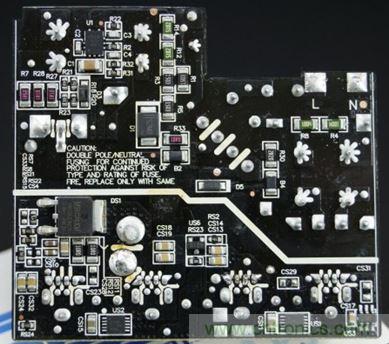 69元小米4口USB充電器詳細(xì)拆解，看完你也能DIY一個(gè)