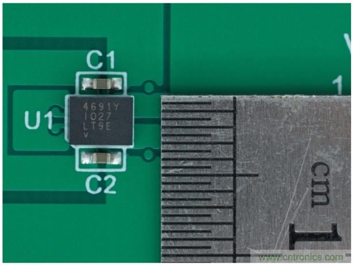 3.6V輸入、雙路輸出µModule降壓穩(wěn)壓器以3mm × 4mm小尺寸為每通道提供2A電流