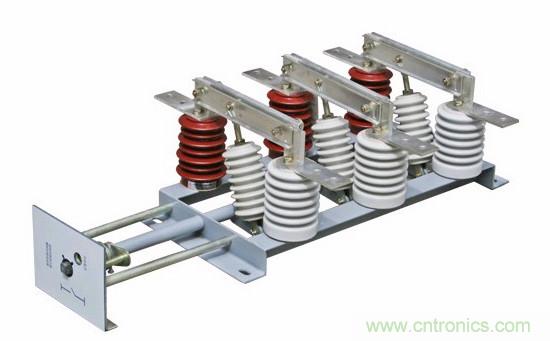 高壓斷路器的操作結(jié)構(gòu)有哪幾種？和隔離開(kāi)關(guān)有什么區(qū)別？