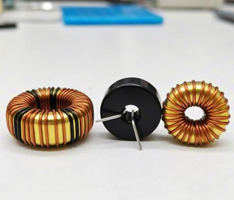 磁珠電感、磁環(huán)電感與色環(huán)電感：電磁濾波世界的三重變奏曲
